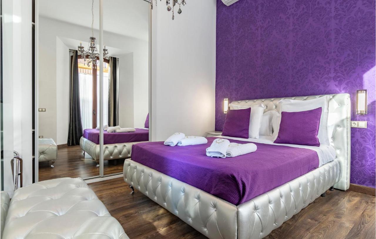 Appartement Amazing In With Wifi Séville